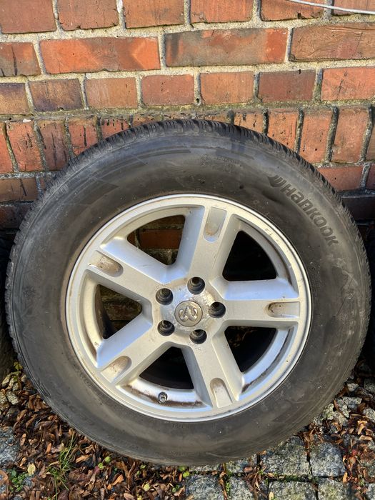 Opony zimowe 235/65 /17 Hankook z felgami 4 szt.