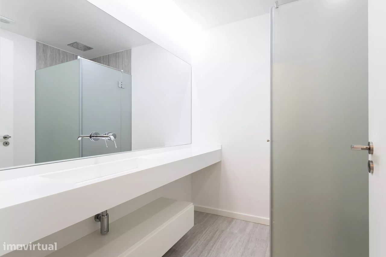 Apartamento T4 no Condomínio VILLA ROMÃO em Carnaxide