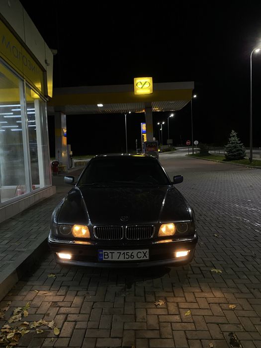 Бмв Е38 735і продам