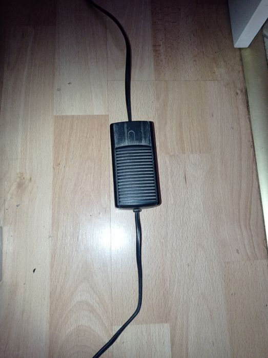Lampa podłogowa stojąca do salonu, sypialni, domu. GRATIS KLOSZE