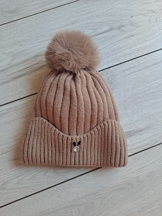 Czapka dla dziewczynki 4 lata 5 lat 6 lat brązowa zimowa z pomponem