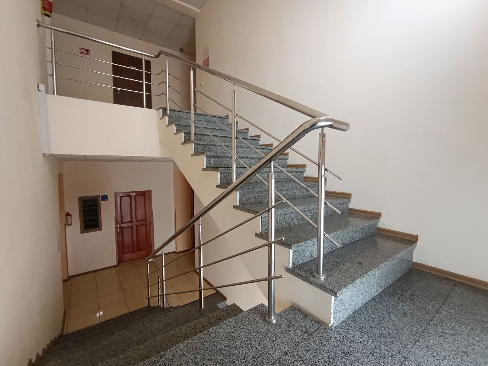Без комісії | 1й поверх | 37 м² | Шулявка, Гарматна, Вацвала Гавела