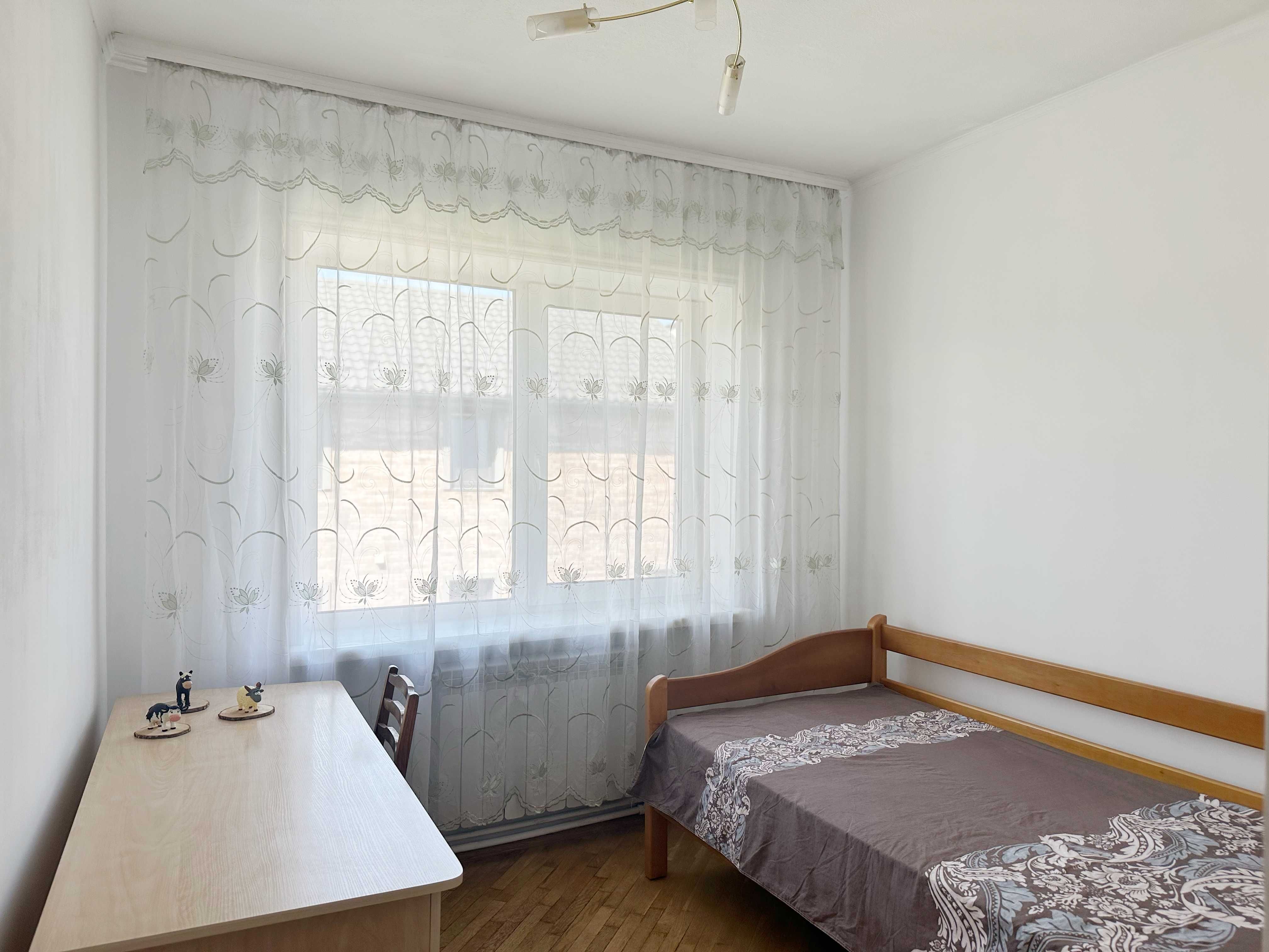 Продам приватний будинок в тихому районі Ірпеня, зручний виіздна Київ!