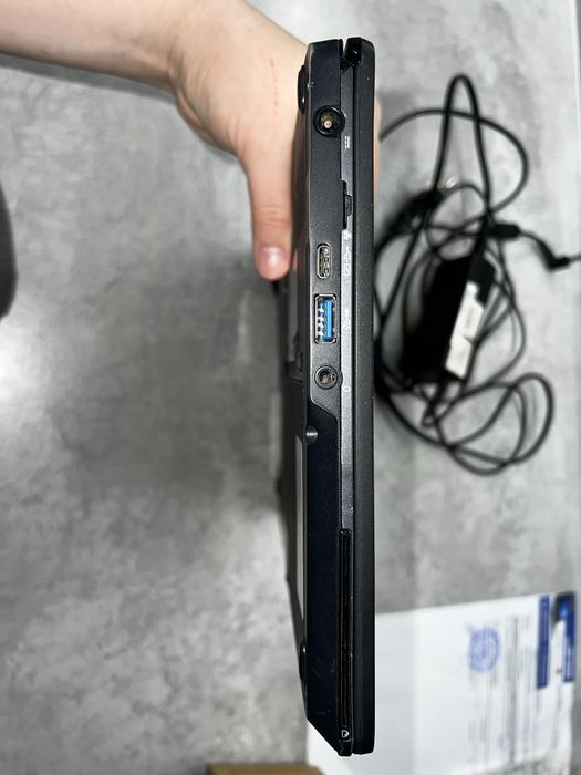 ноутбук Fujitsu  DESKTOP-T7NL49J