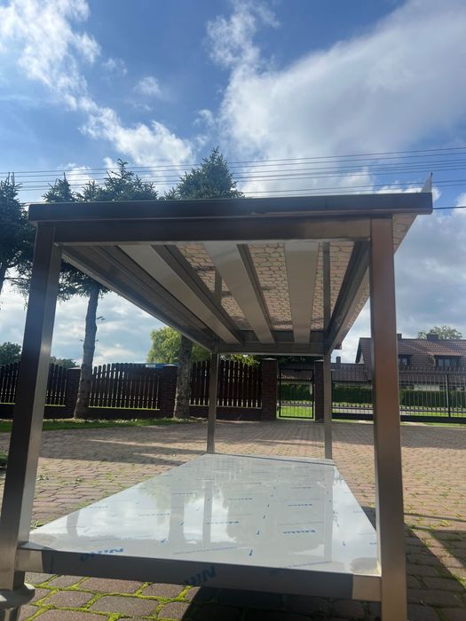 Nowe stoły nierdzewne , meble dla gastronomii