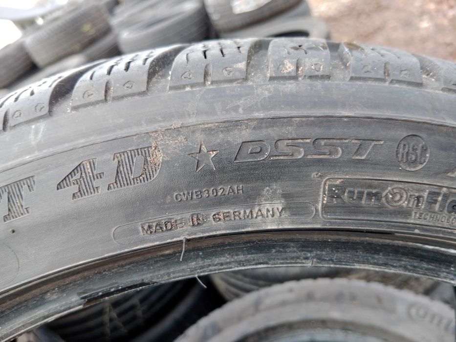 Opona używana 205/45R17 Dunlop SP Winter Sport 4D Run Flat 1szt.