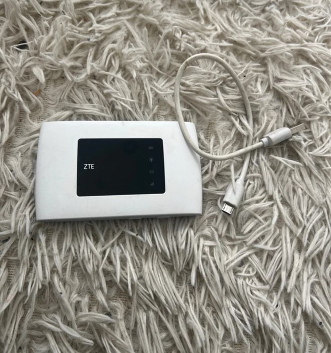 Hotspot ZTE branco
