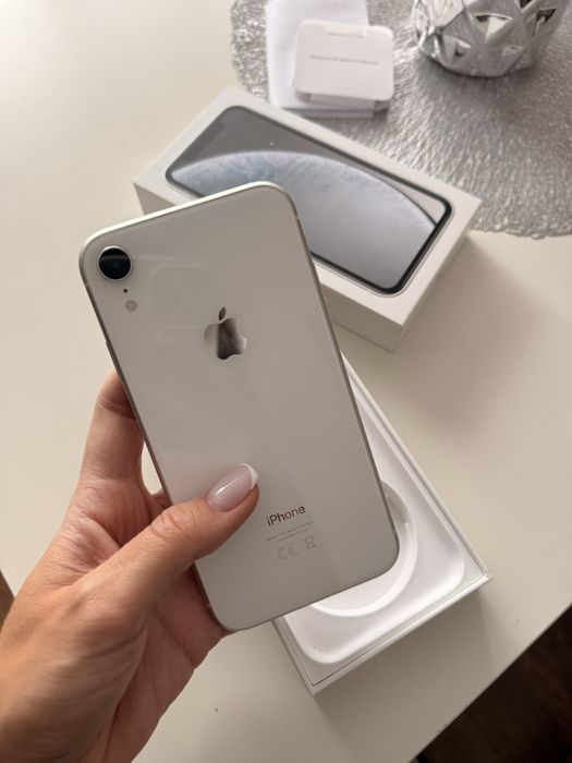 iPhone XR 64 GB stan idealny!