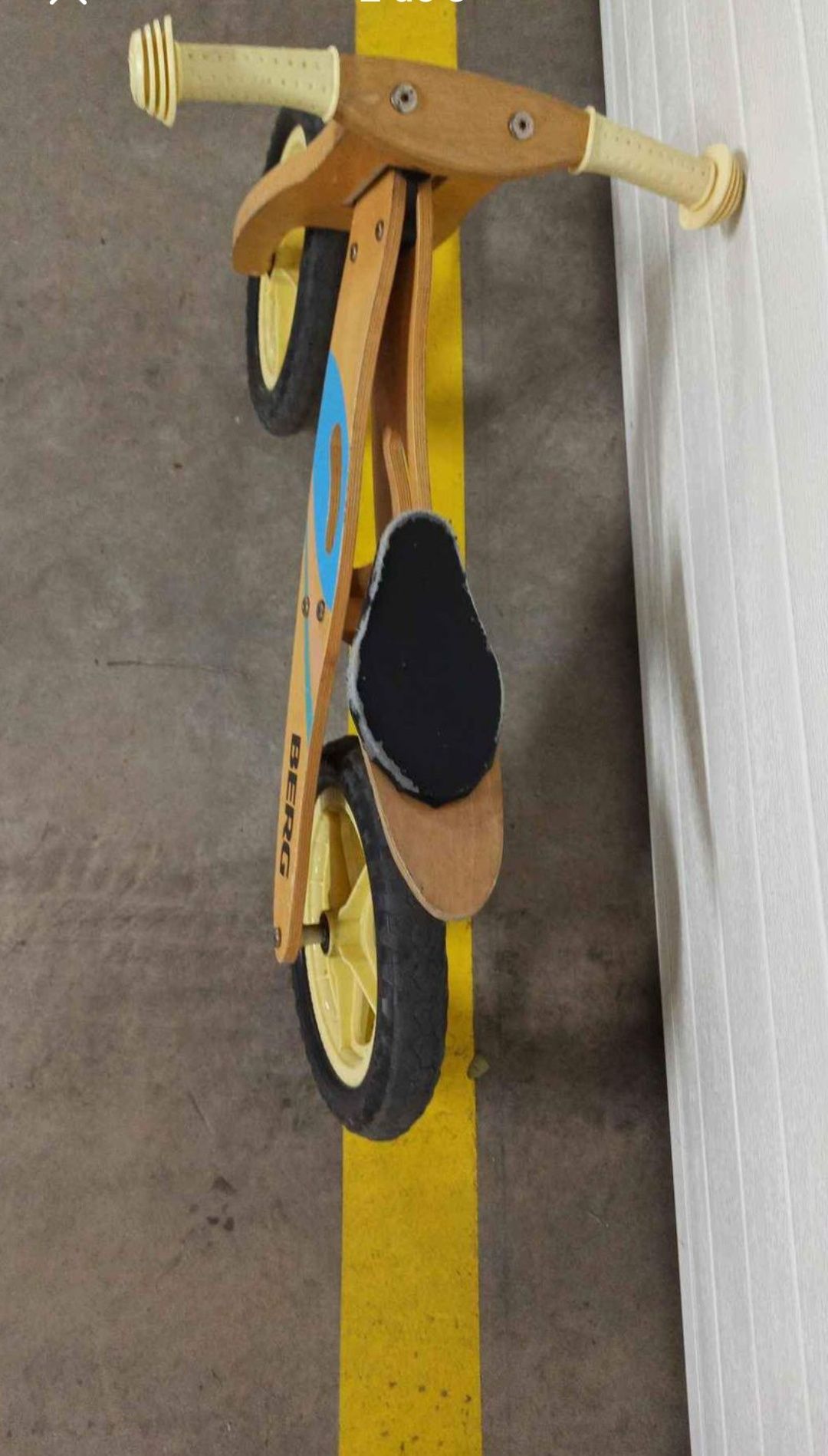 Bicicleta de madeira