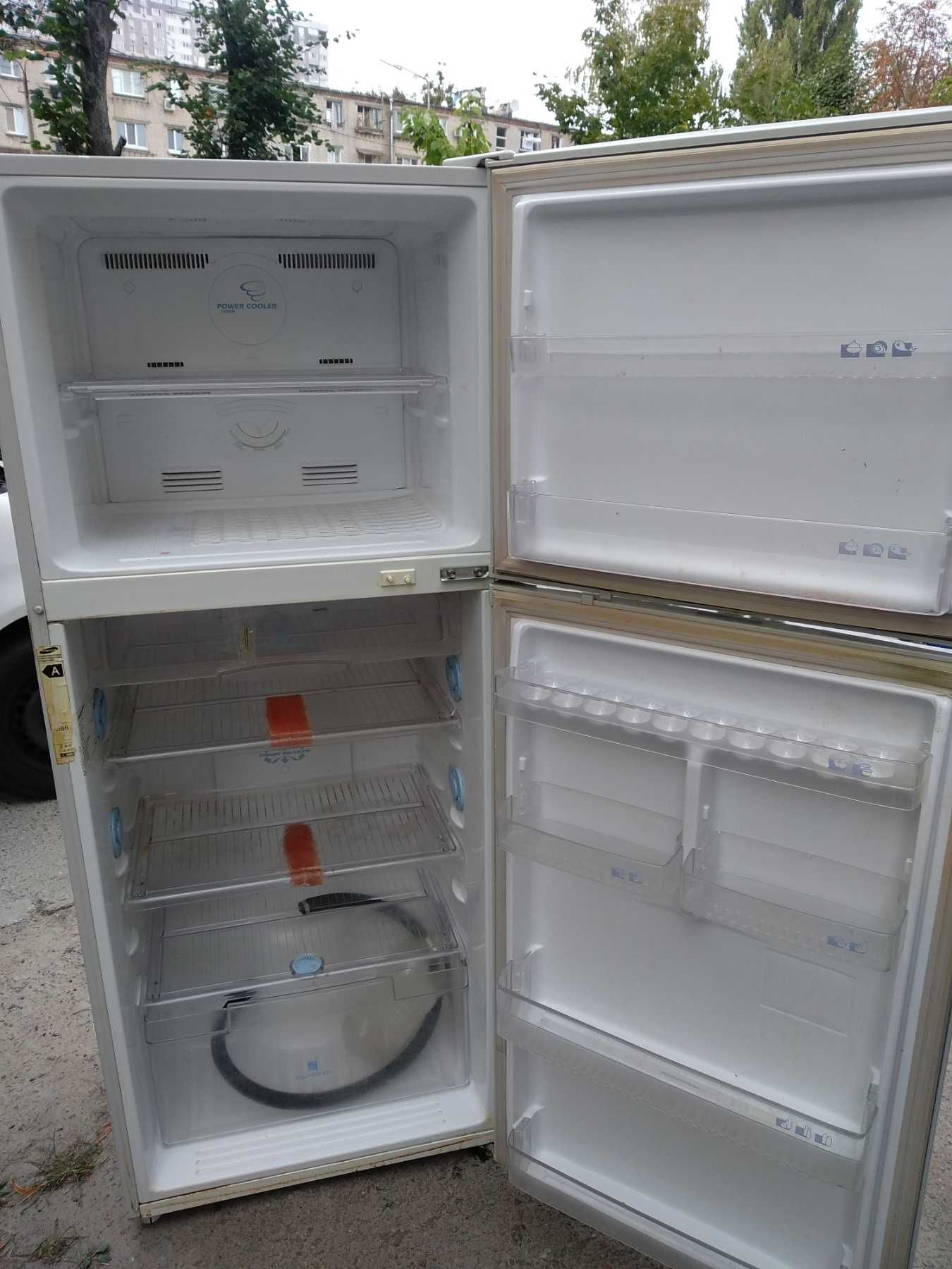 Холодильник Samsung Б/У