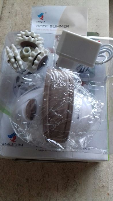 Maquina de massagem nova