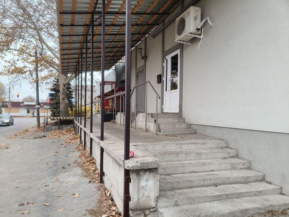 Помещение(СВЕТ ЕСТЬ ВСЕГДА) 100 кв. м. Шевч. мкр. р-н, ул. Красная, 3.