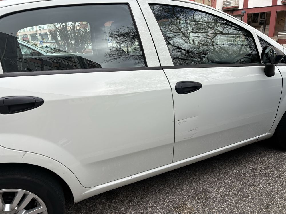 Fiat Punto 2018 - Benfica