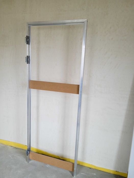 Ościeżnica do drzwi ukrytych