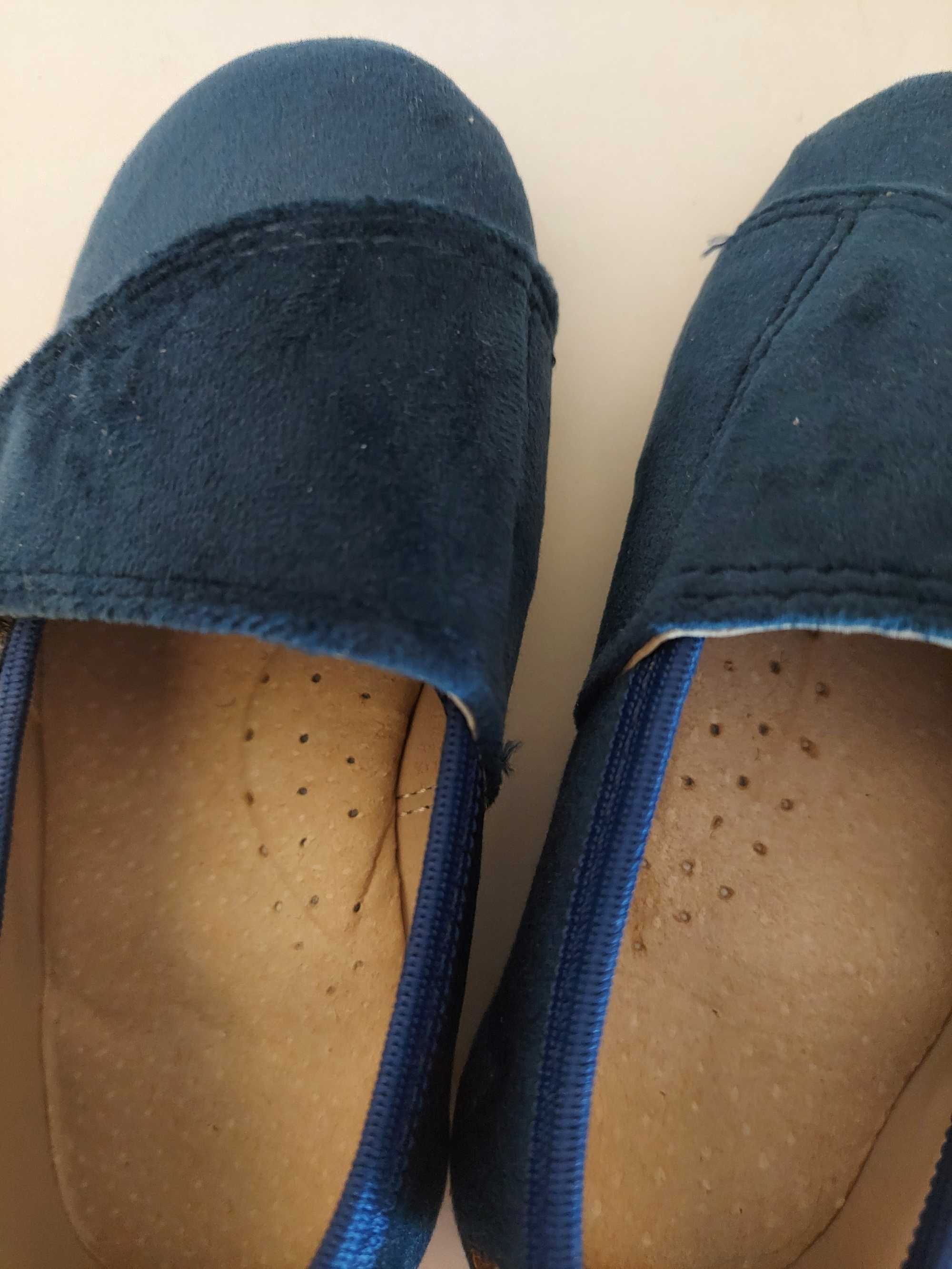 Buty dla dzieci wizytowe Slippers Family Aksamit Szafir 20