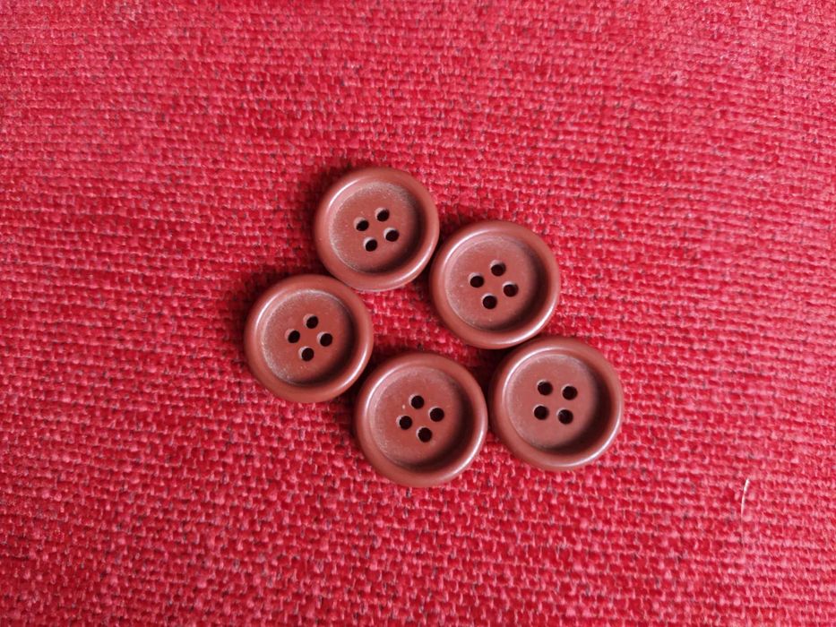 Conjunto 5 Botões Massa 2cm diâmetro cor tijolo
