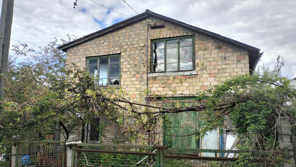 Продаж окремого будинку в гарній локації