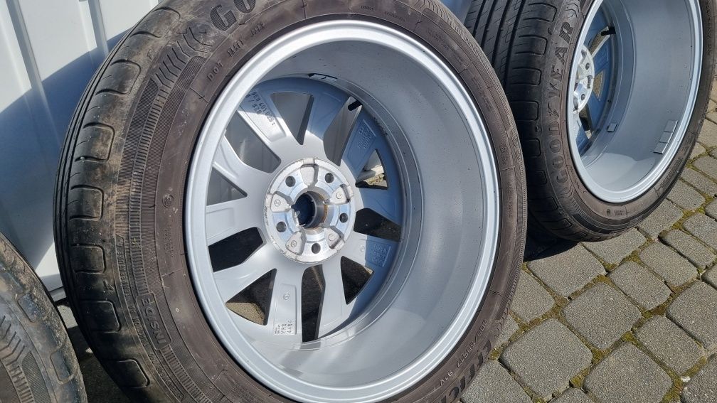 Koła OE Skoda Octavia IV 5x112 205/55R17 jeden sezon od nowości