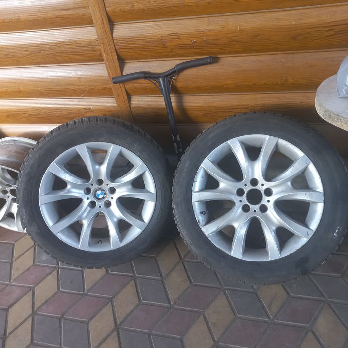 Зимова гума Nokian-Hakkapelita rs2-255.50.r19.5.120 стиль 450