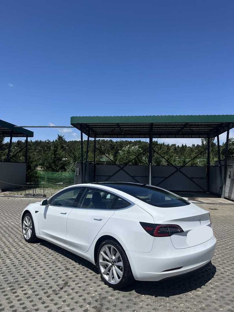 Tesla Model 3  Тесла Модель 3 Лонг рендж 2018 рік терміново