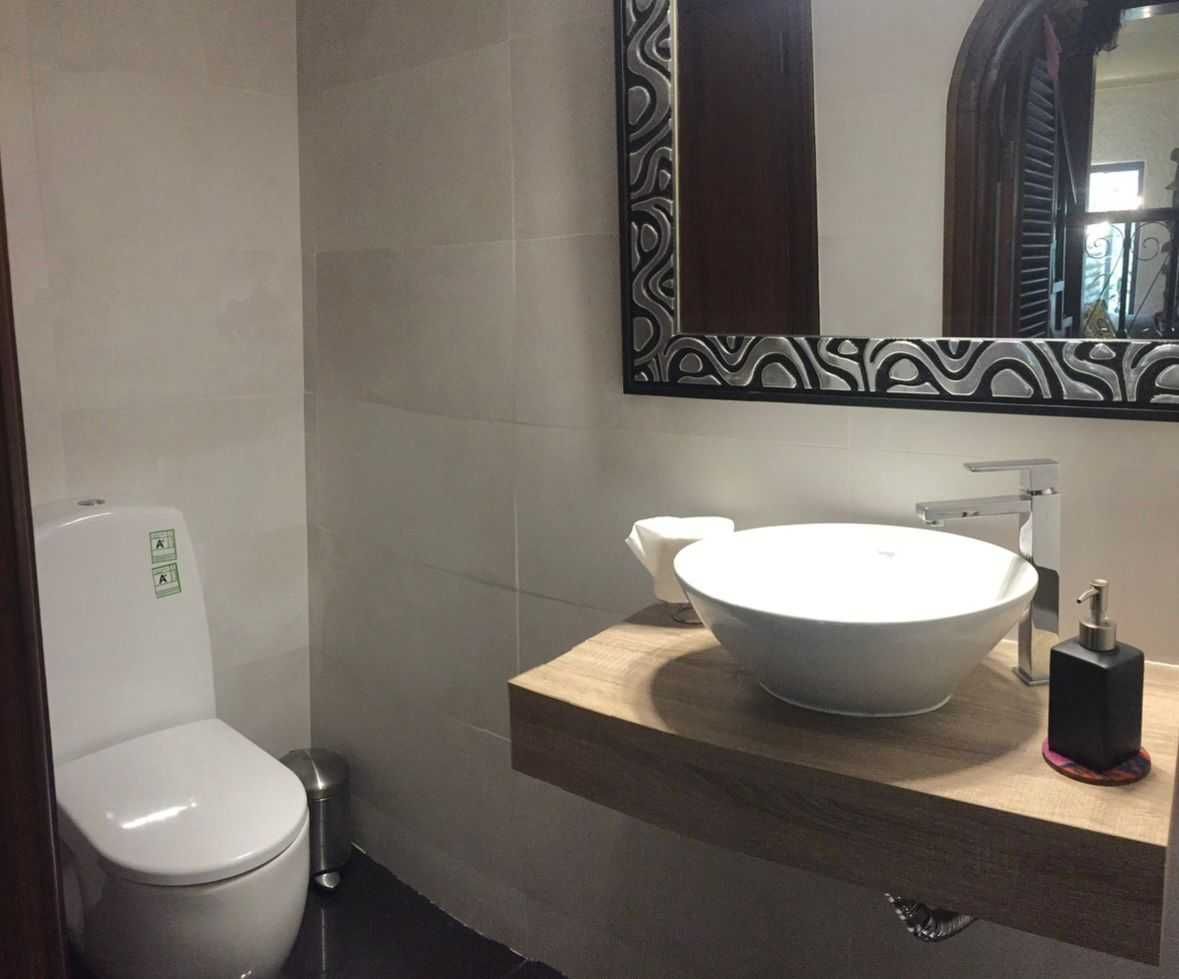 Quarto para arrendar / Room to rent