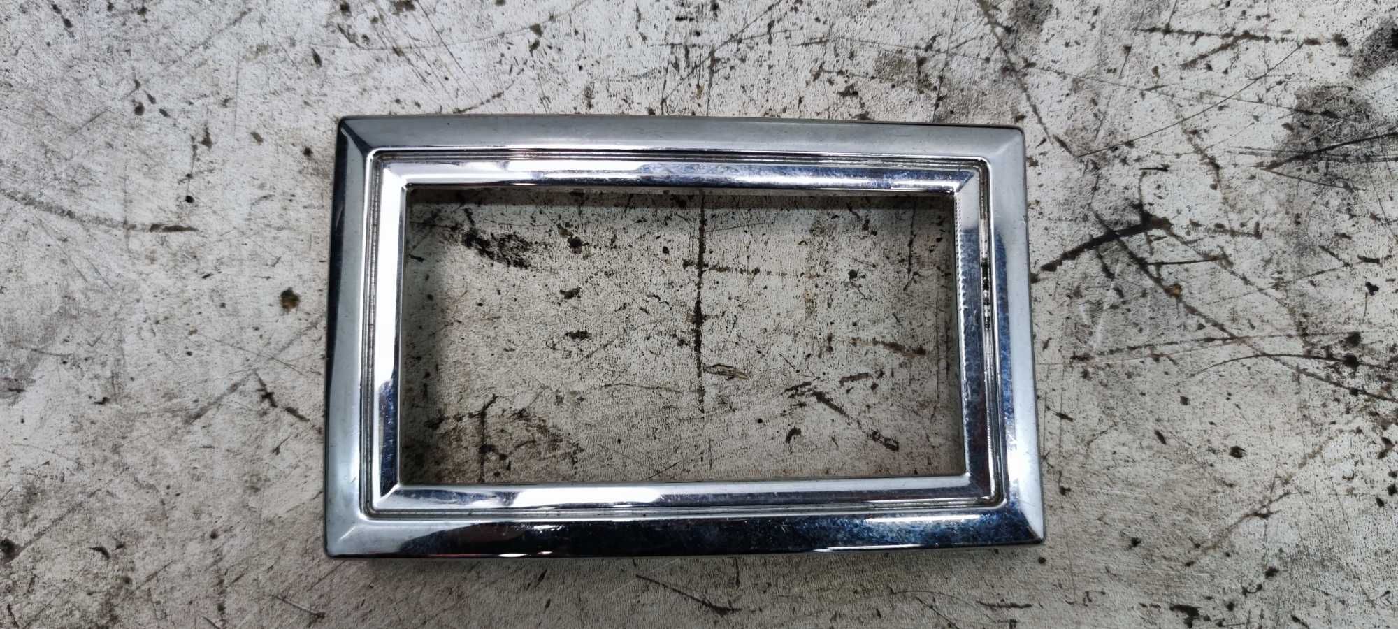 Chrysler 300C Ramka Zmiany Biegów Chrom