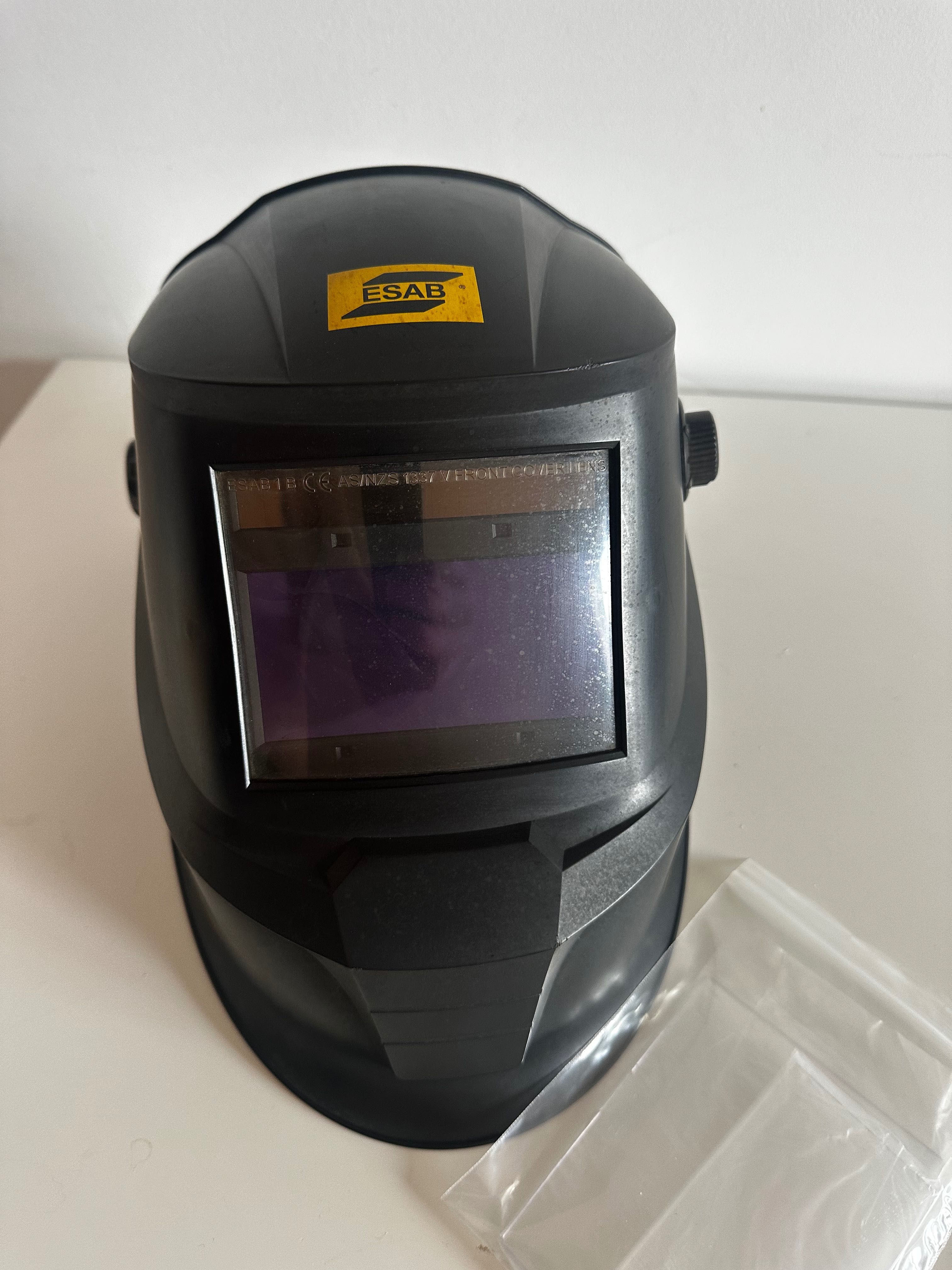 Máscara de Soldadura Eletrônica SAVAGE A40 Preta