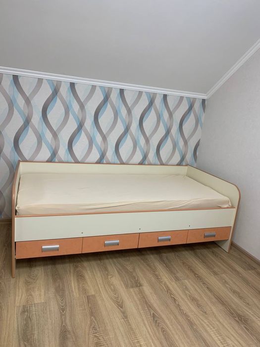 Дитяче односпальне ліжко