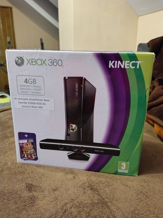 Xbox 360/Kinect/pad/przewody/2 gry/pudło oryginal.