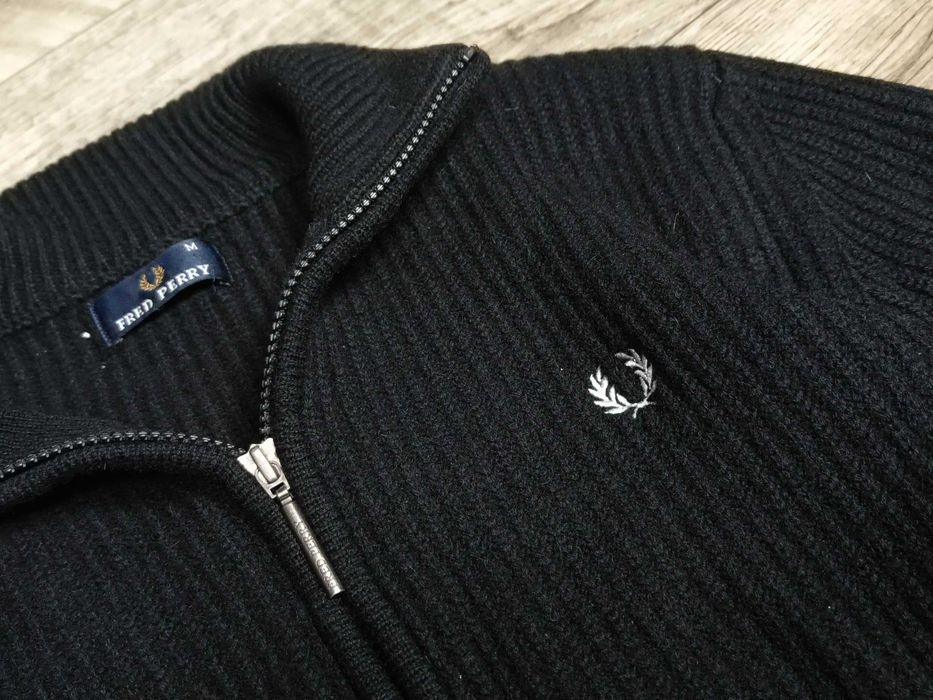 FRED PERRY вовняний светр чоловічий чорний оригінал М