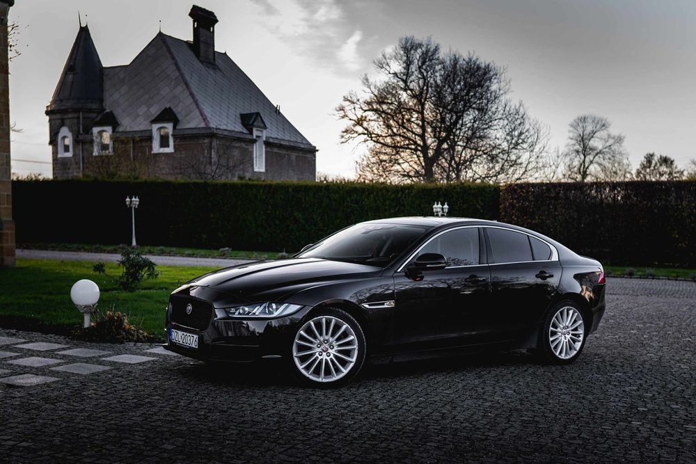 Jaguar XE Jaguar XE 2.0 D Prestige
