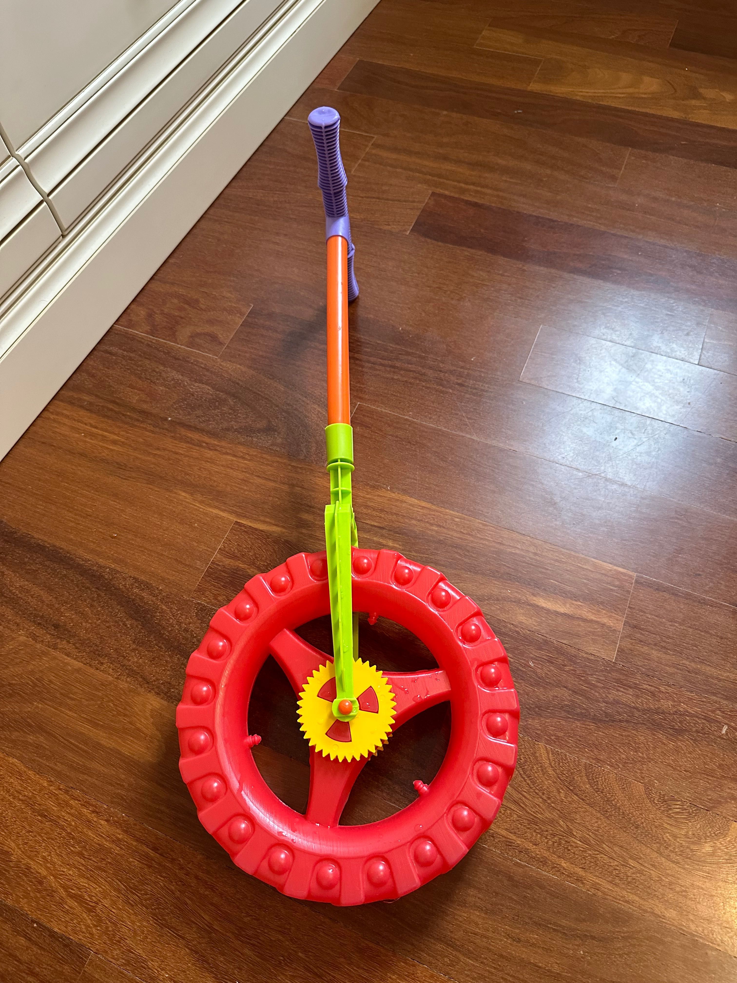 Іграшки-каталки черепаха і колесо