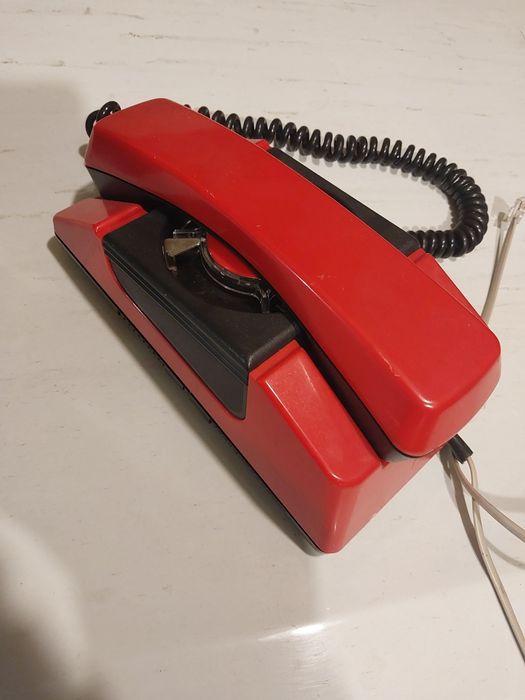 Stary telefon Telkom z prl