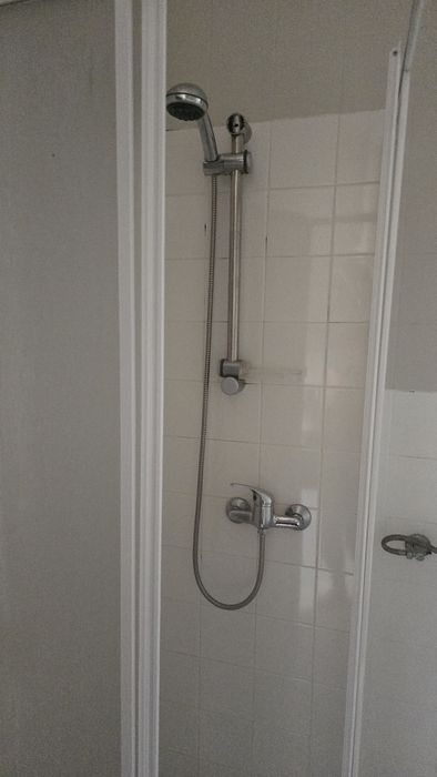 Arrenda-se casa T1 independente com pátio no Bonfim