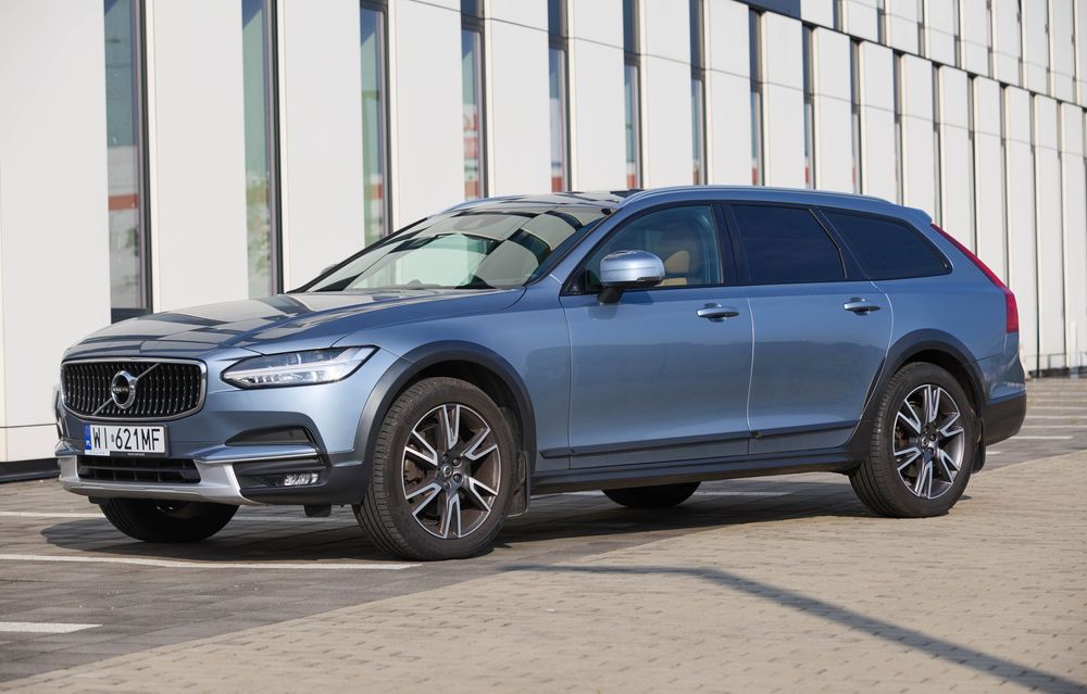 Volvo V90 Cross Country D4 AWD PRO POLESTAR, B&W panorama, bezwypadkow