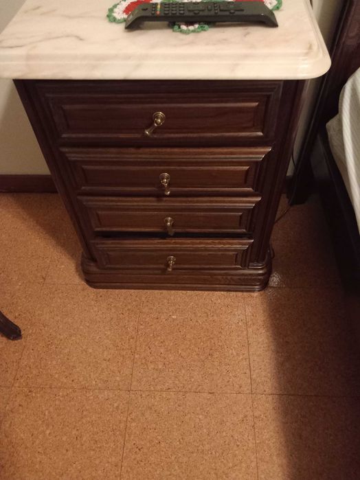 Mesa de cabeceira