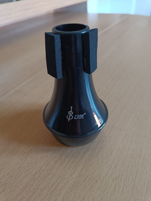 Tłumik do trąbki- jak nowy