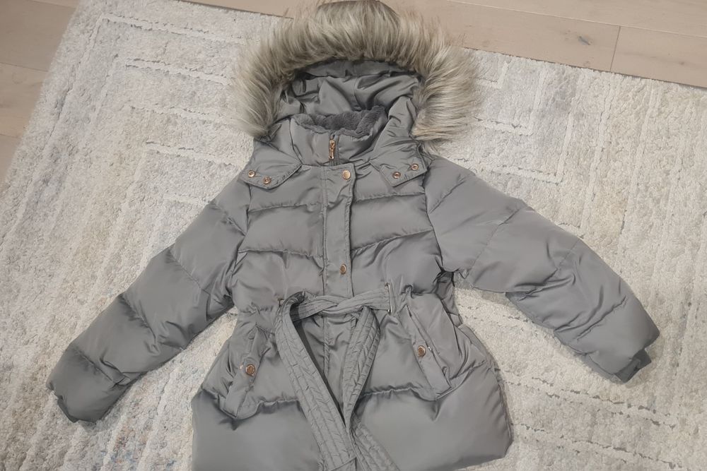 Krótki płaszczyk zimowy Zara r. 128