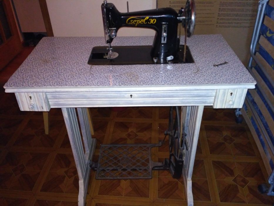 Швейная машинка Csepel 30 Чепель 30