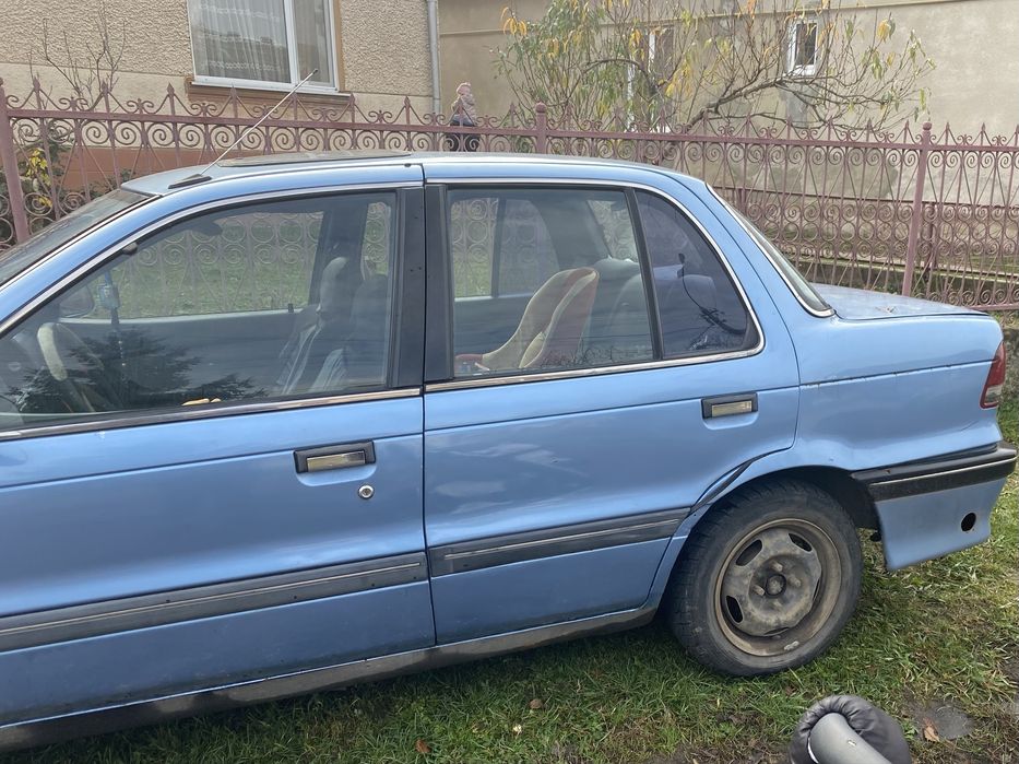 Mitsubishi Lancer 1992 року випуску