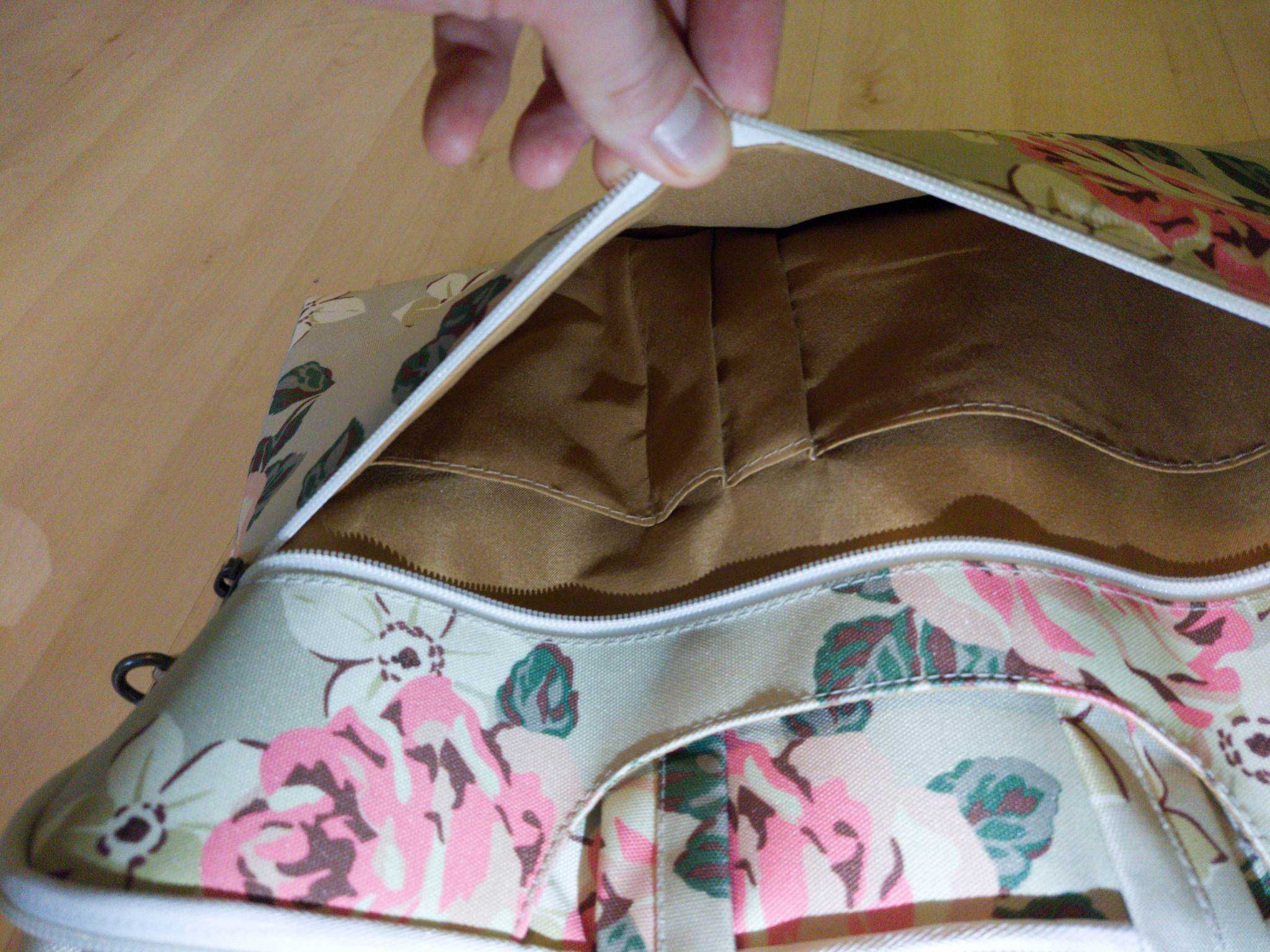 TORBA na laptopa CANVASLIFE BRIEFCASE 15-16 cali White ROSE z paskiem
