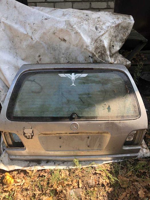 Крышка багажника Мерседес W210