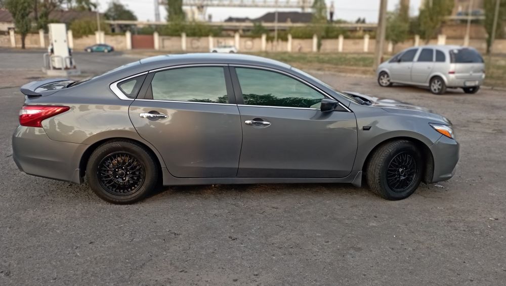 Nissan Altima 2017