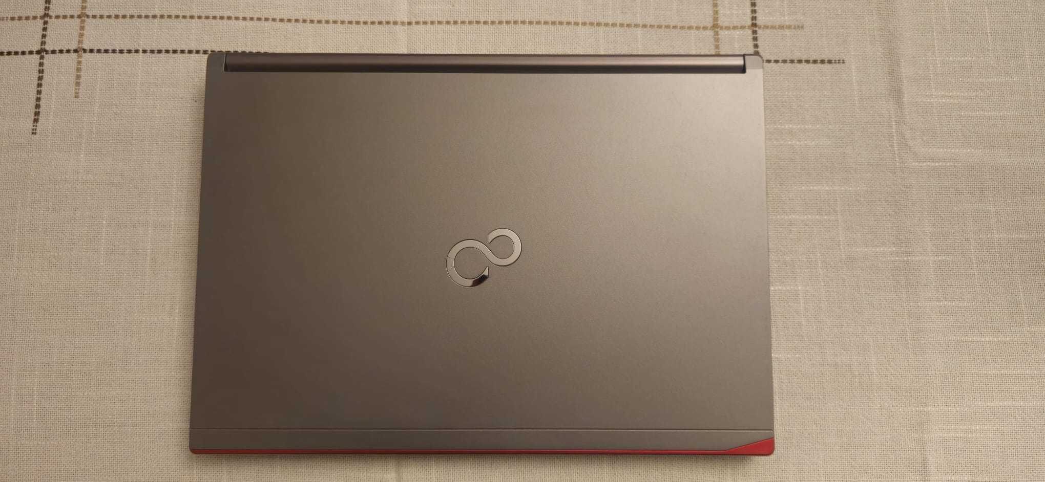 Laptop Fujitsu E736 i7-6500U 16 GB RAM 13'' Używany