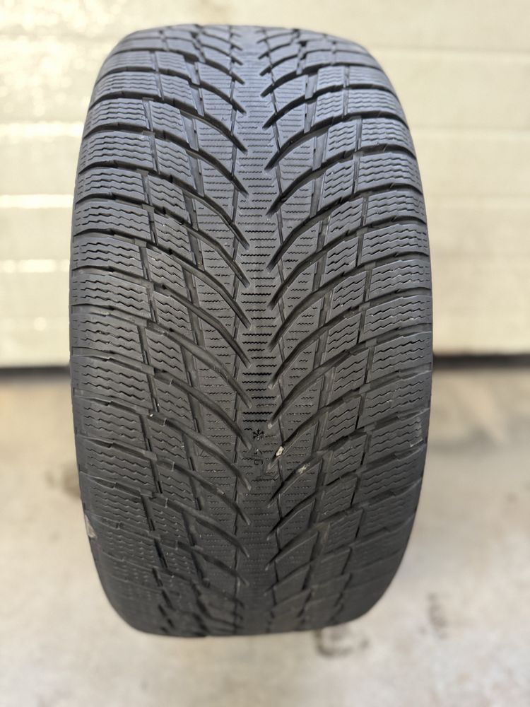 Opona zimowa Nokian 235/40R19 6,7mm dot 4120