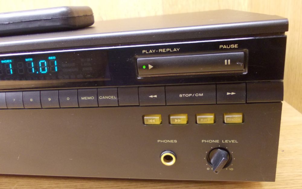 CD програвач Marantz cd-60.(TDA1541A)+пульт оригінал