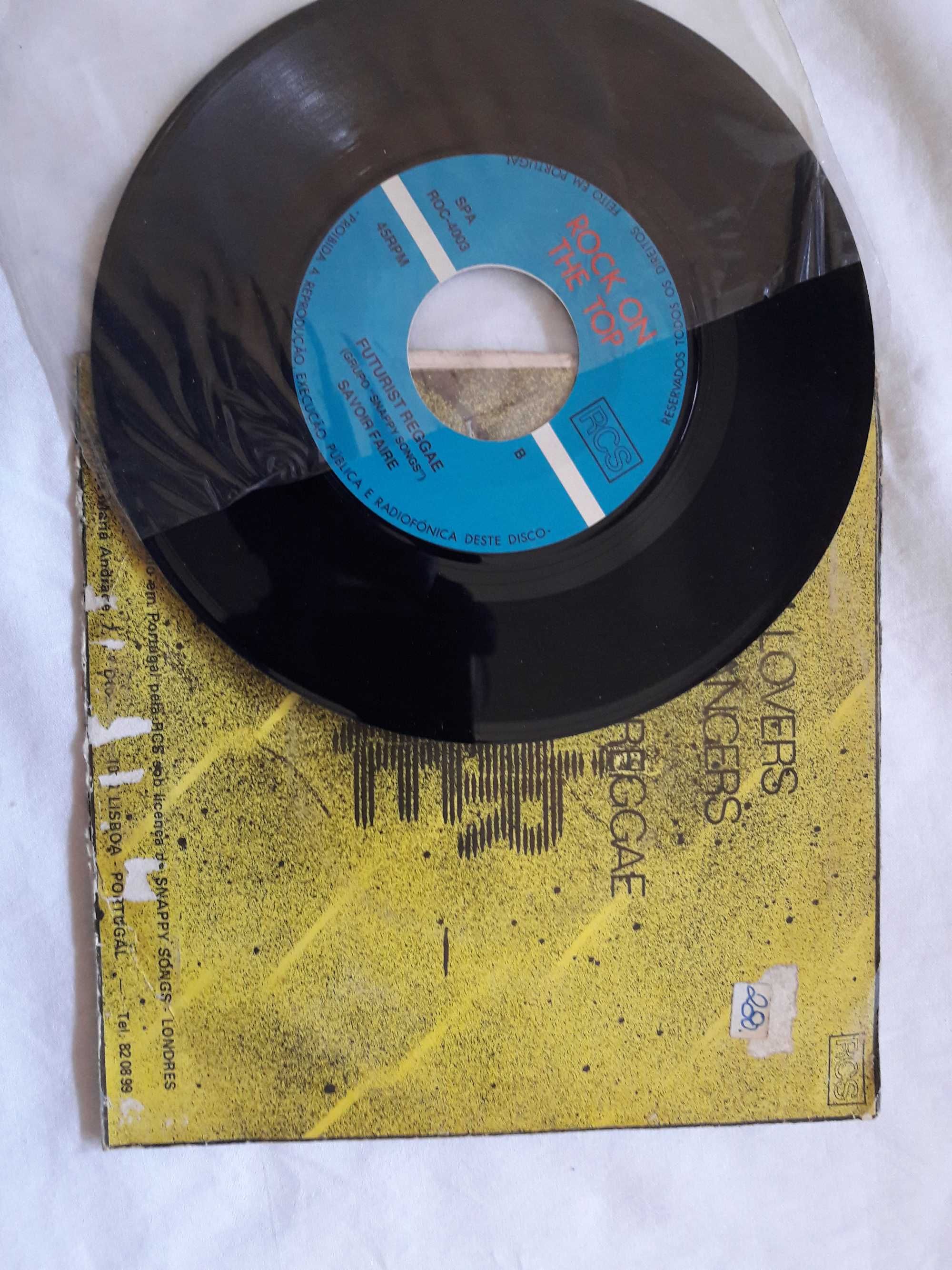 Savoir Faire - From Lovers To Strangers (Vinyl) 7" PT