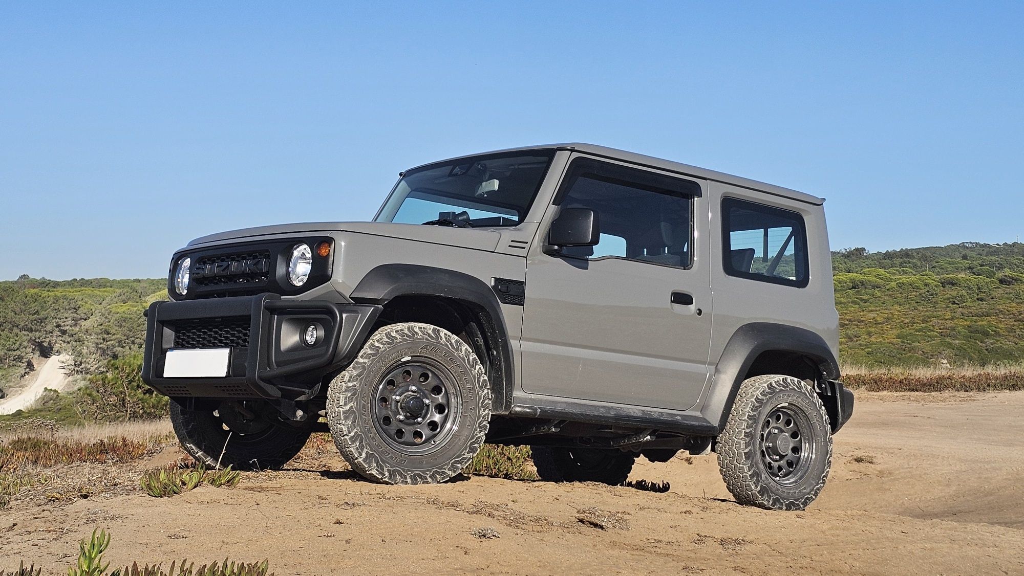 Jipe Suzuki Jimny 4 lugares 4x4 Allgrip