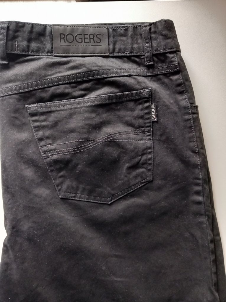 Spodnie męskie czarne, klasyczne. Na 185-190cm 100cm pas.