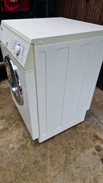 Pralka automatyczna MIELE Novotronic W973
